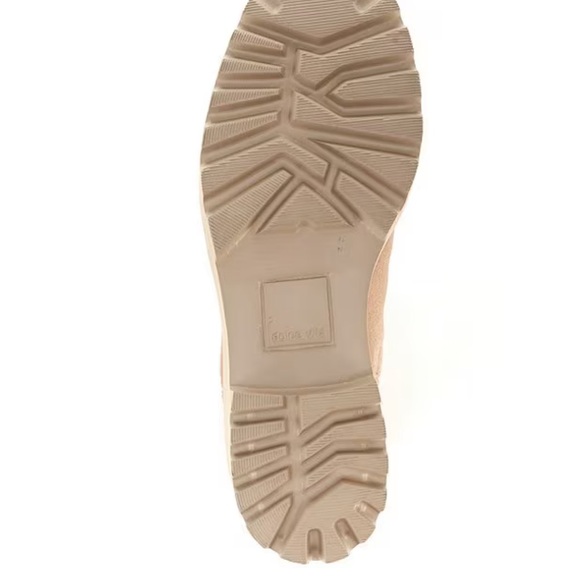 Dolce Vita Huey H2O Waterproof Suede Lug Sole Heel Booties NEW Size 8 Neutral - Picture 4 of 16